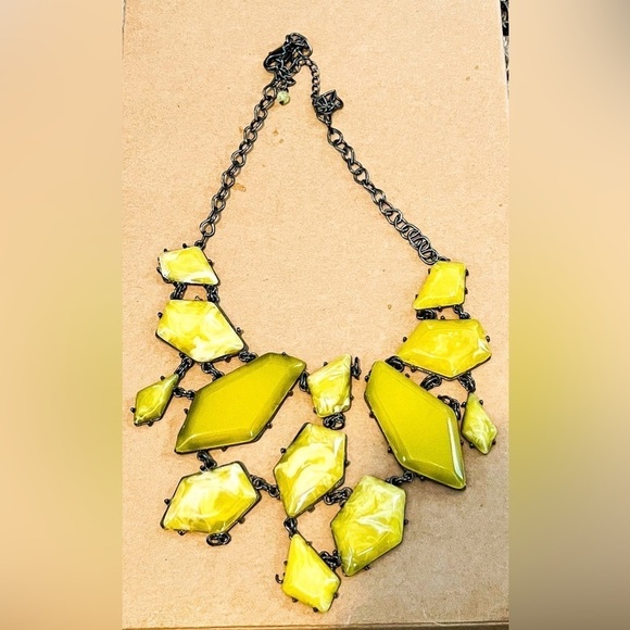 Statement Necklace - Picture 1 of 2